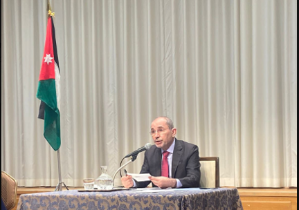 الصفدي يرفض تلقي مكالمة من نظيره الإسرائيلي